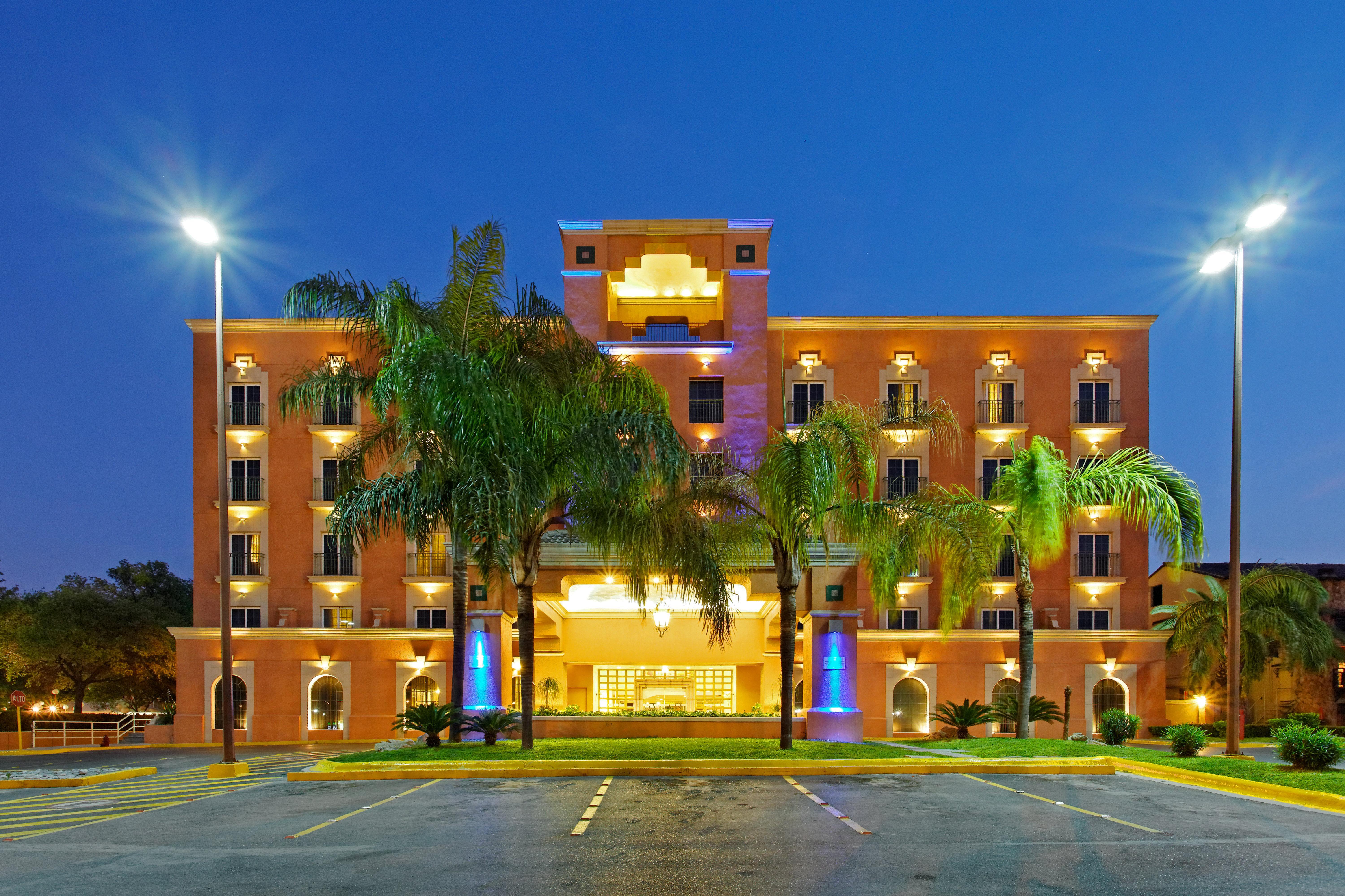 Holiday Inn Express Monterrey Galerias-San Jeronimo By Ihg מראה חיצוני תמונה