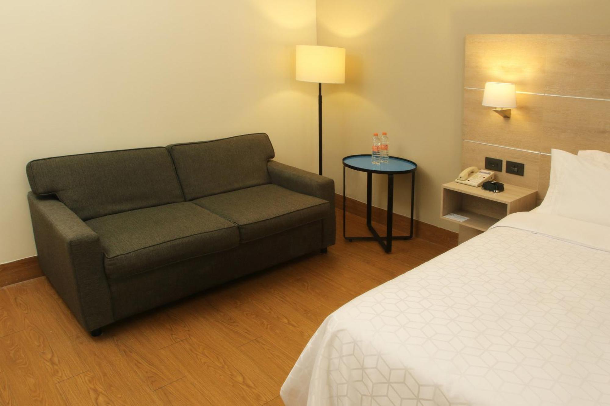 Holiday Inn Express Monterrey Galerias-San Jeronimo By Ihg מראה חיצוני תמונה
