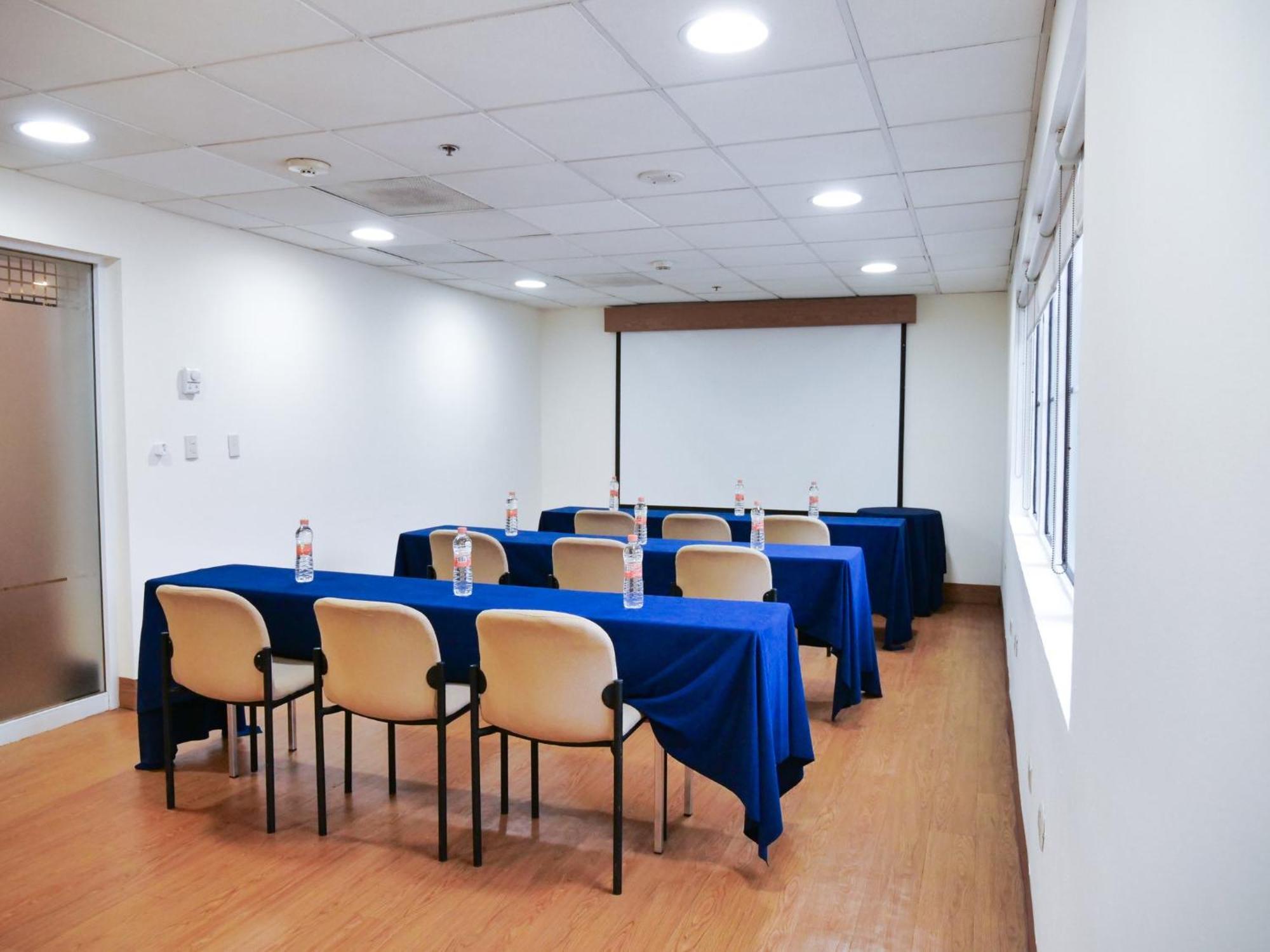 Holiday Inn Express Monterrey Galerias-San Jeronimo By Ihg מראה חיצוני תמונה