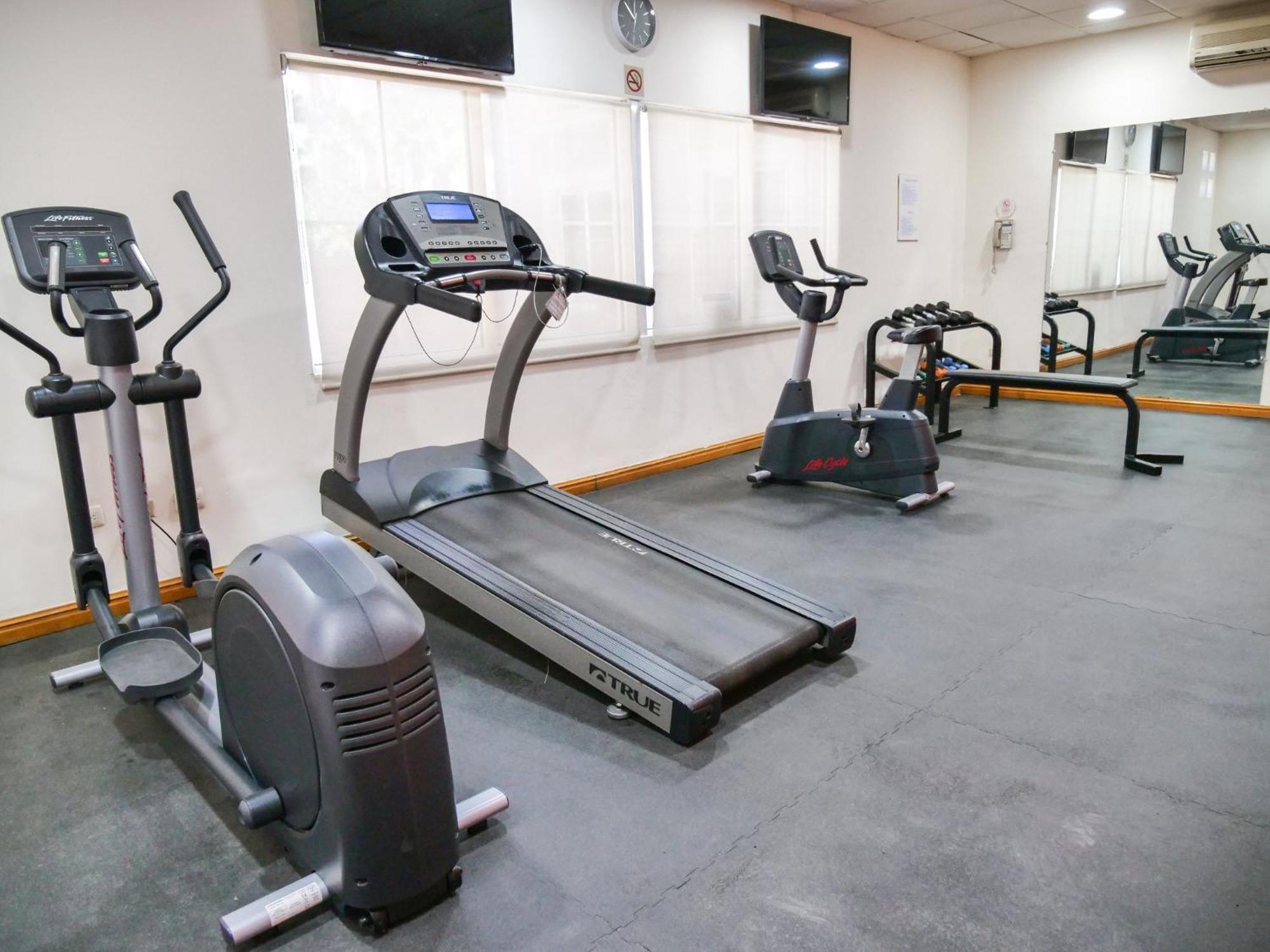 Holiday Inn Express Monterrey Galerias-San Jeronimo By Ihg מראה חיצוני תמונה